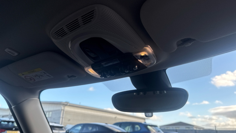 MINI Hatchback 1.5 Cooper Classic 3dr Auto Petrol Hatchback